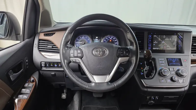Toyota Sienna