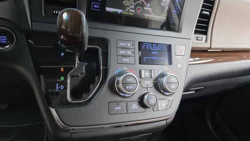 Toyota Sienna