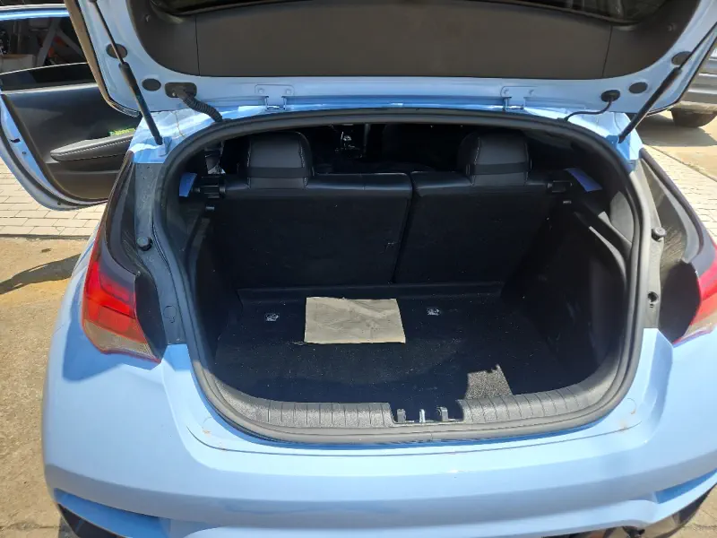 Hyundai Veloster