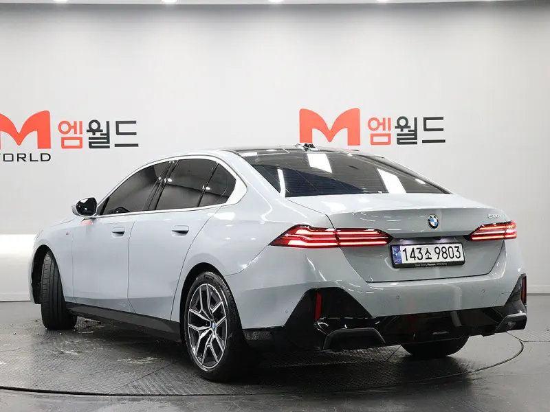 BMW 5-Series