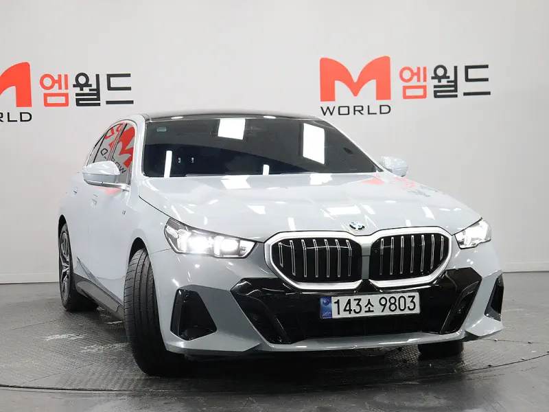 BMW 5-Series