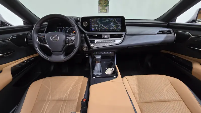 Lexus ES300h
