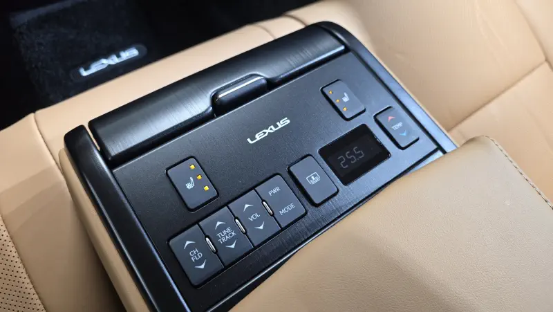Lexus ES300h