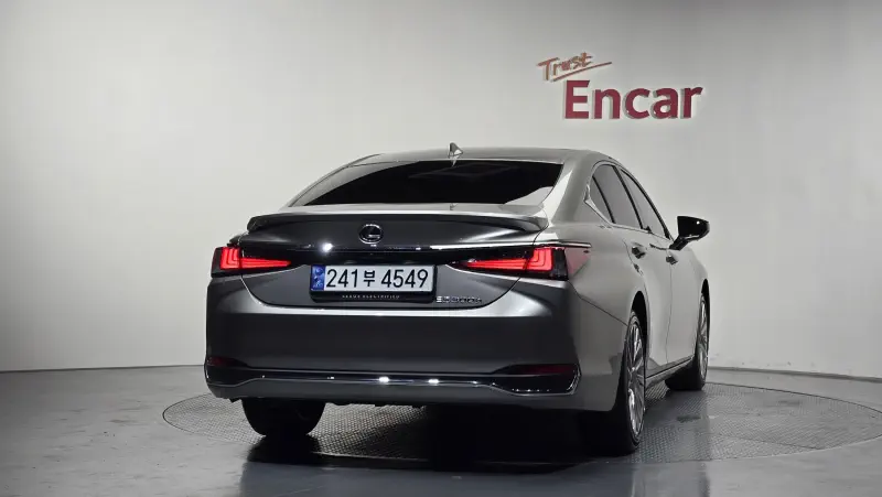 Lexus ES300h