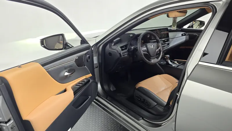 Lexus ES300h