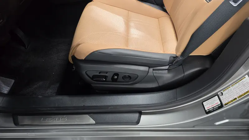 Lexus ES300h