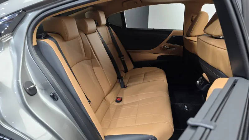 Lexus ES300h