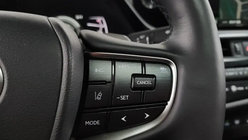 Lexus ES300h