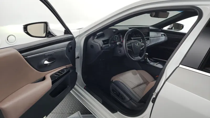 Lexus ES300h