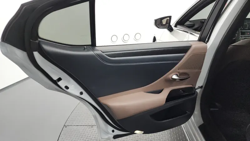Lexus ES300h