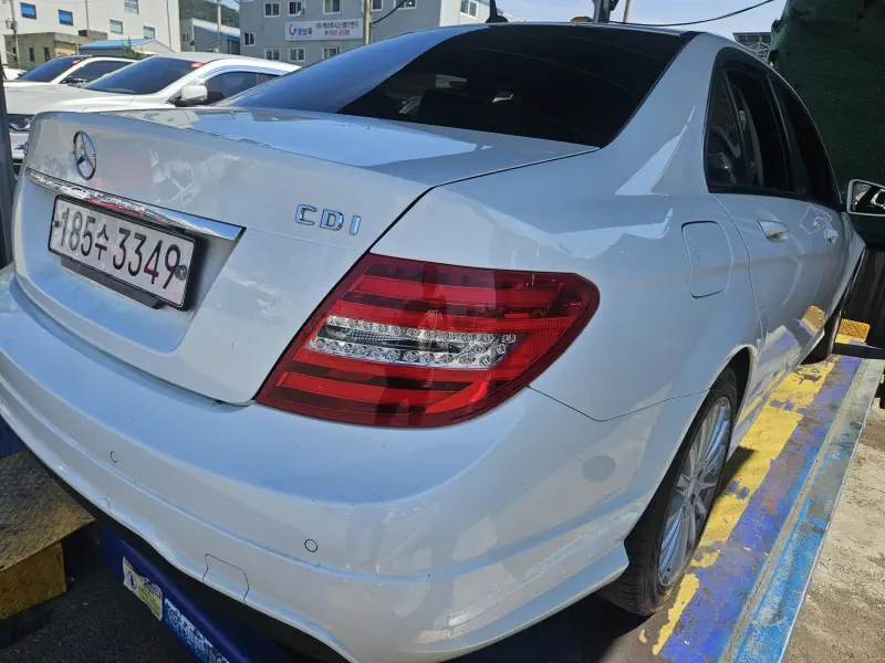 Mercedes-Benz C-Class