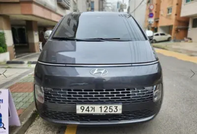 Hyundai Staria
