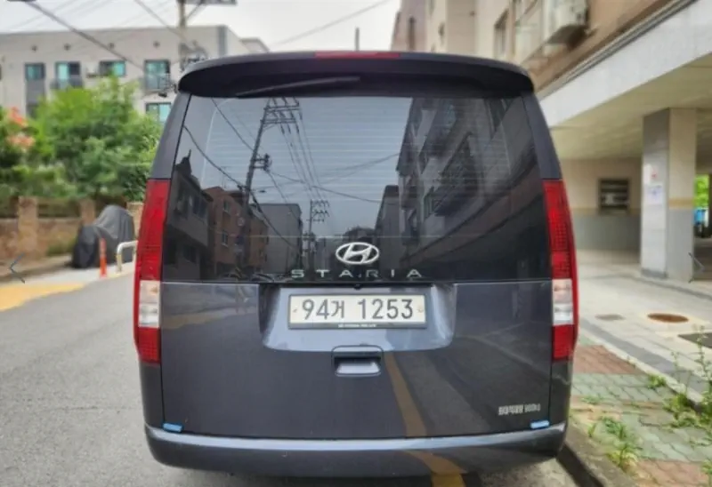 Hyundai Staria