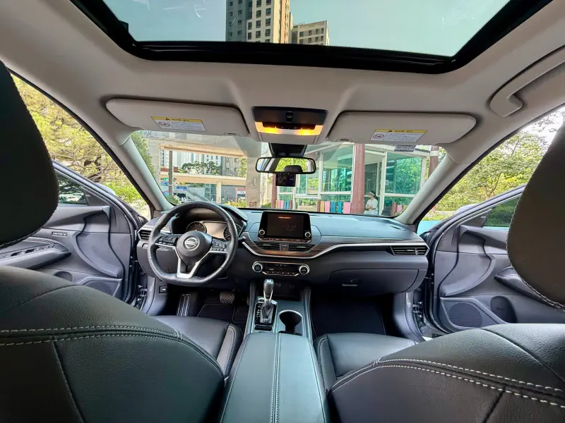 Nissan Altima