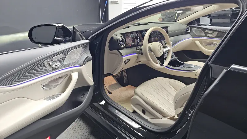 Mercedes-Benz CLS-Class