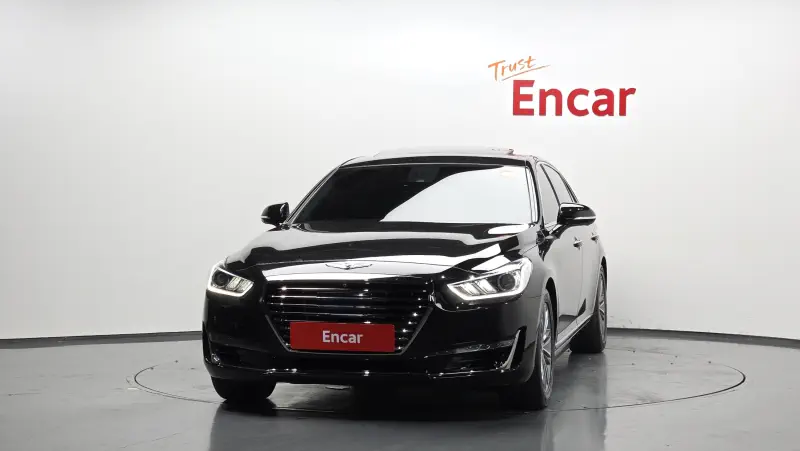 Genesis EQ900