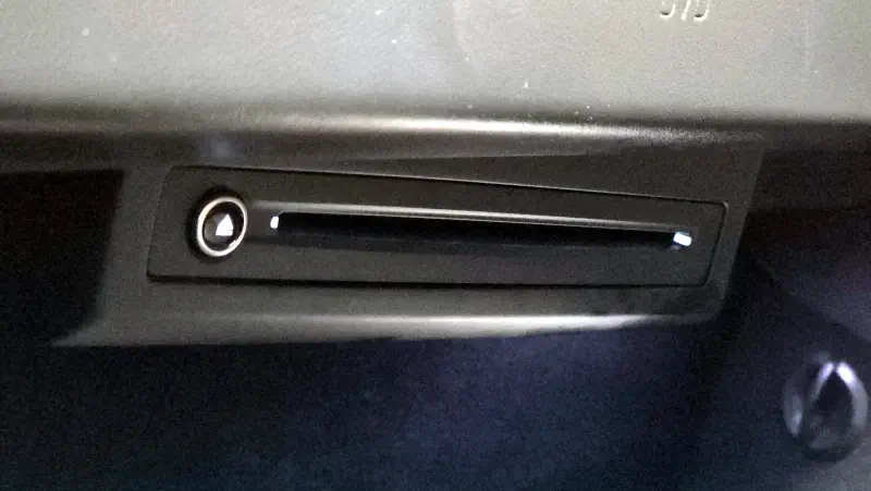 Genesis EQ900