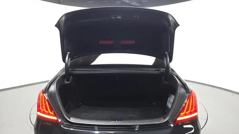 Genesis EQ900