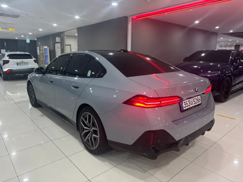 BMW 5-Series