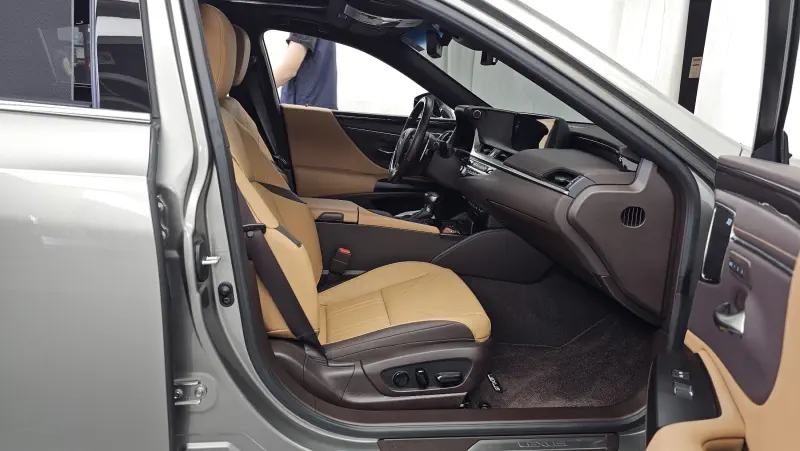 Lexus ES300h