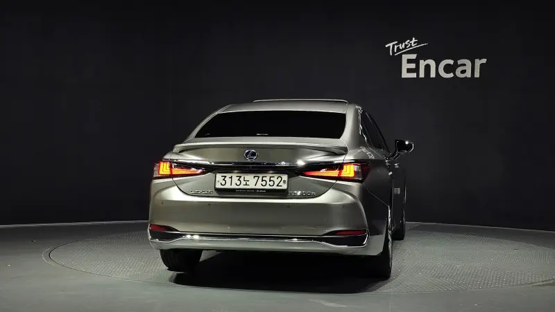 Lexus ES300h