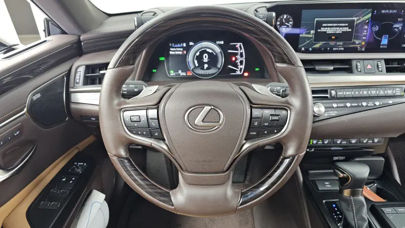 Lexus ES300h