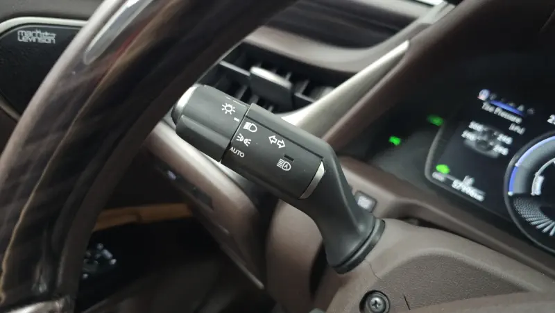Lexus ES300h