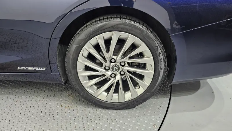 Lexus ES300h