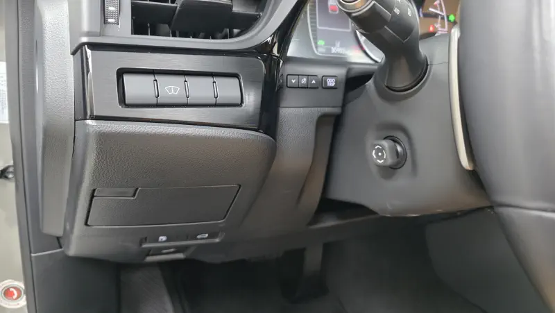 Lexus ES300h