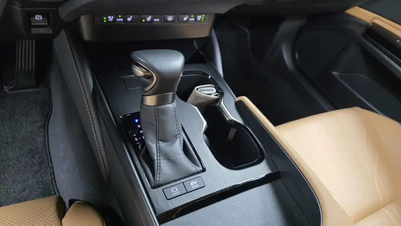 Lexus ES300h