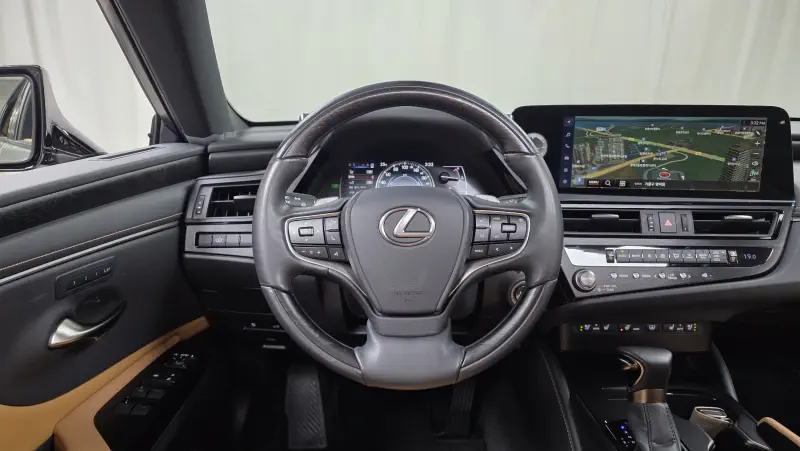 Lexus ES300h