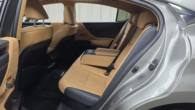 Lexus ES300h