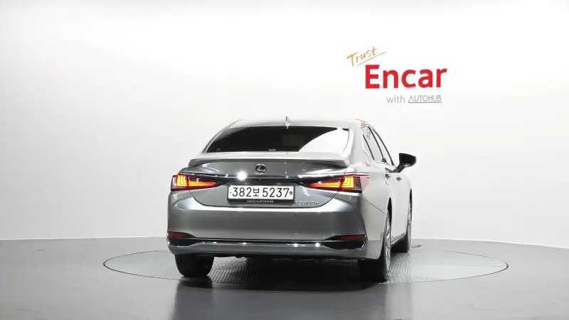 Lexus ES300h