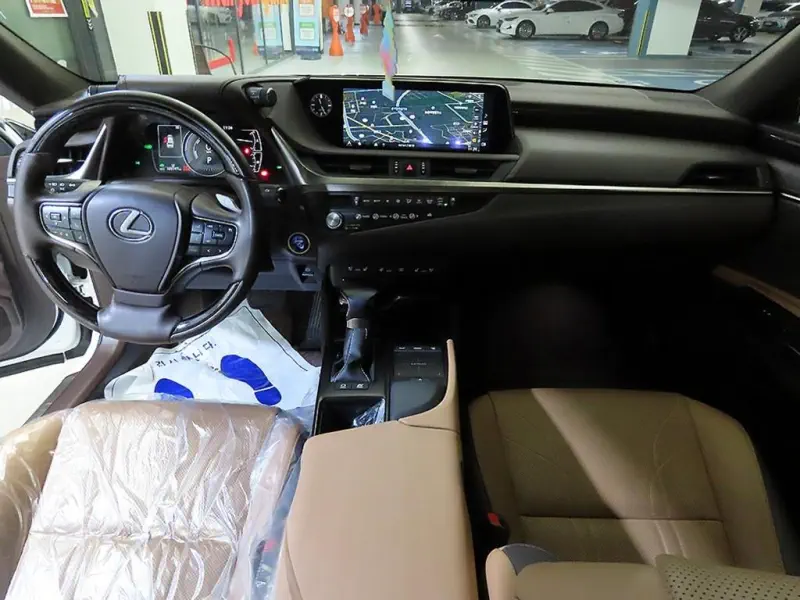 Lexus ES300h
