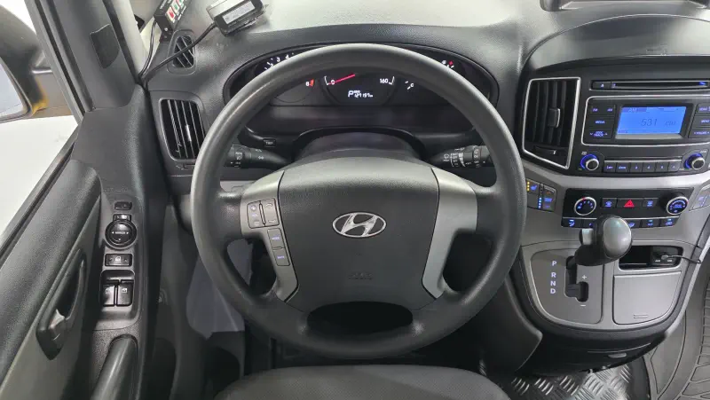 Hyundai Grand Starex