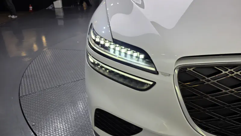 Genesis GV70