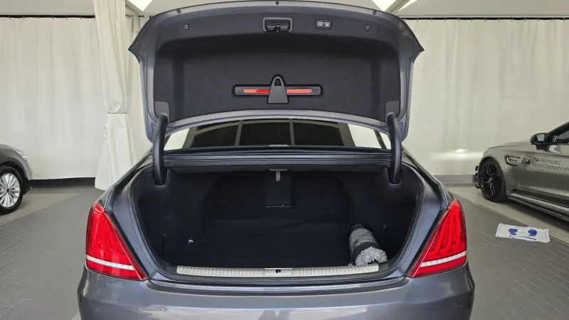 Genesis EQ900