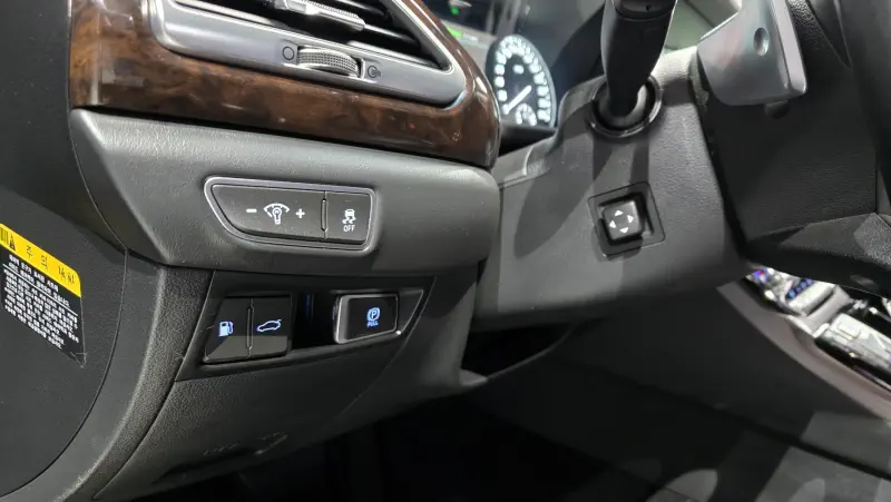 Genesis EQ900