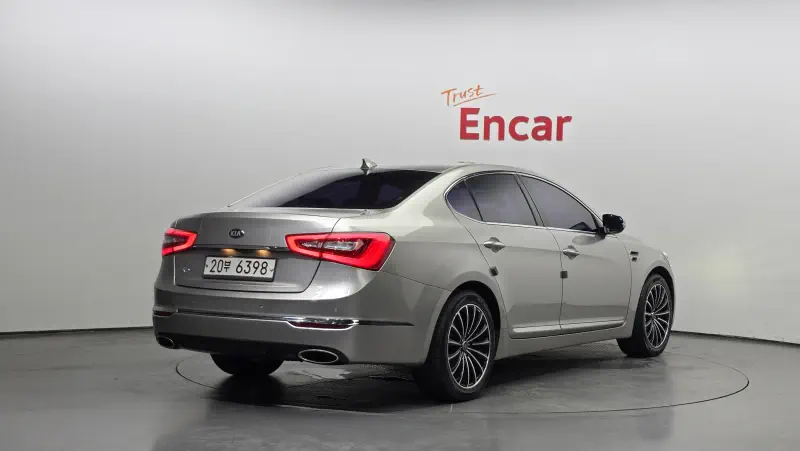 Kia K7