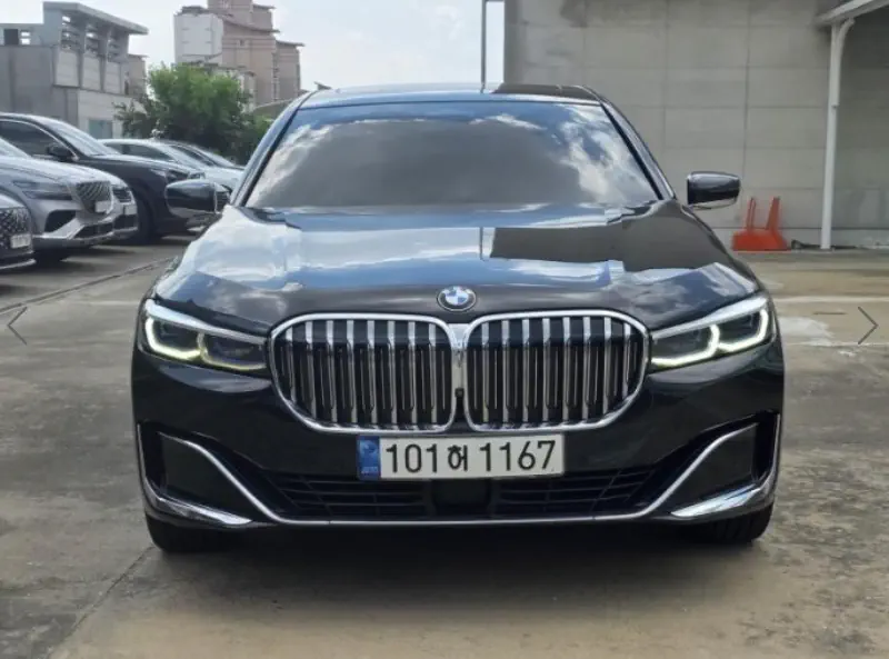 BMW 7-Series