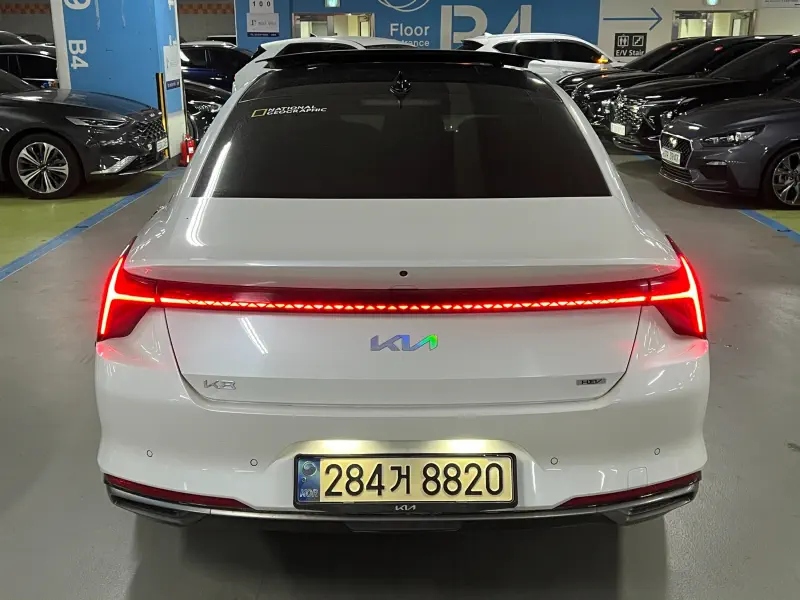 Kia K8