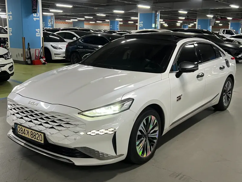 Kia K8