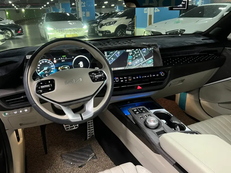 Kia K8