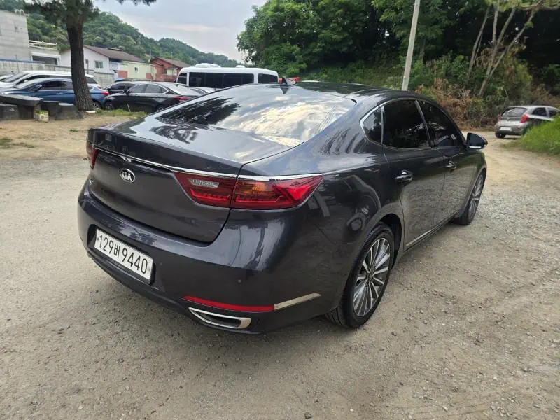 Kia K7