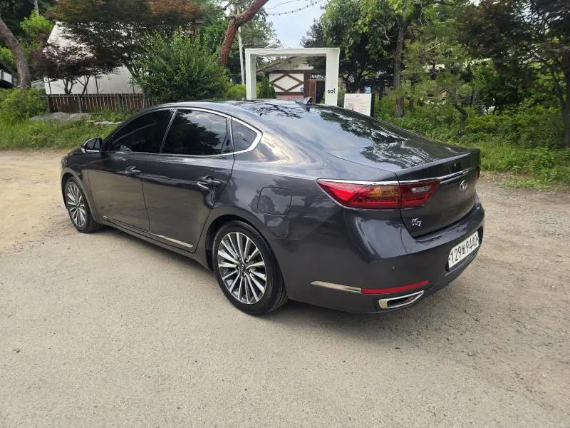 Kia K7