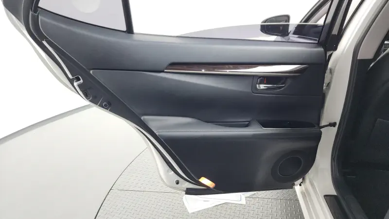 Lexus ES300h