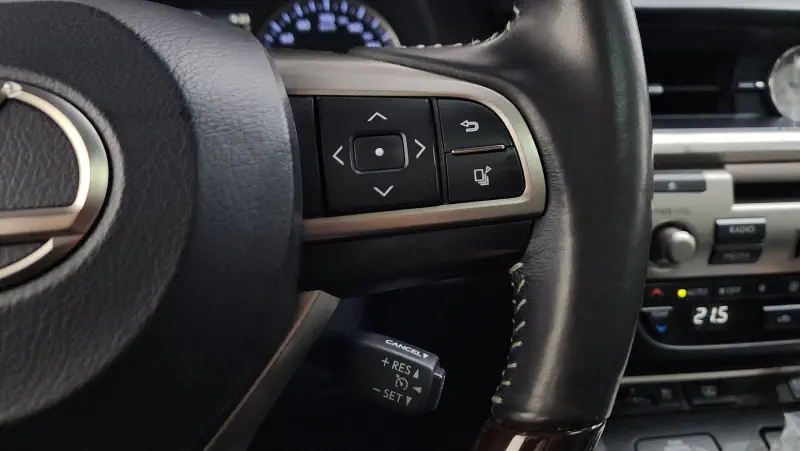 Lexus ES300h