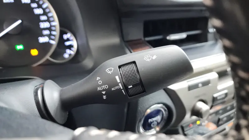 Lexus ES300h