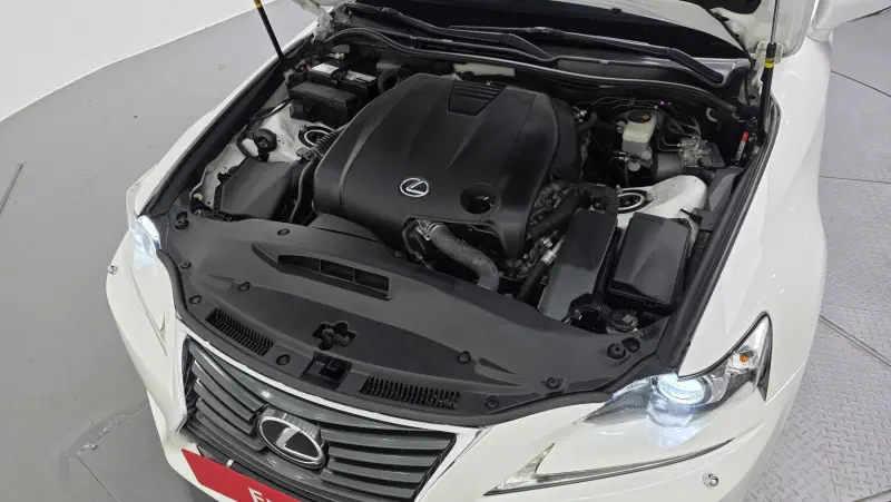 Lexus IS250