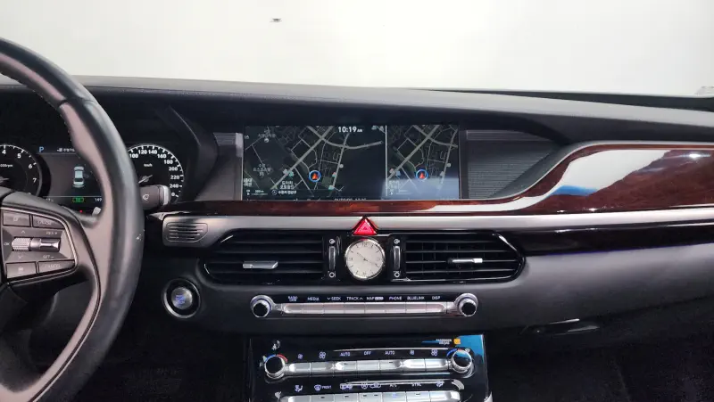 Genesis EQ900